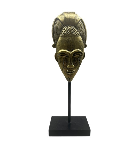 Masker Imani op standaard